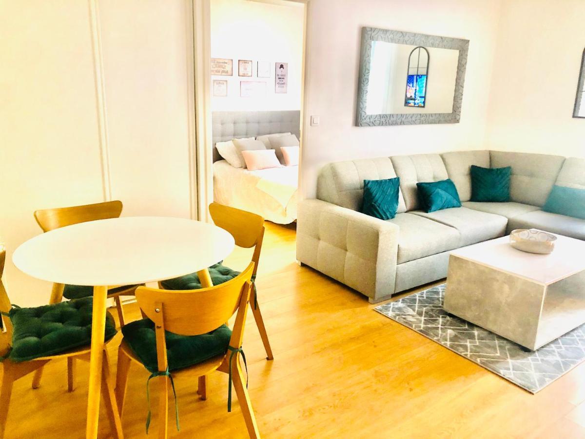 Appartement Place Toscane Serris Buitenkant foto