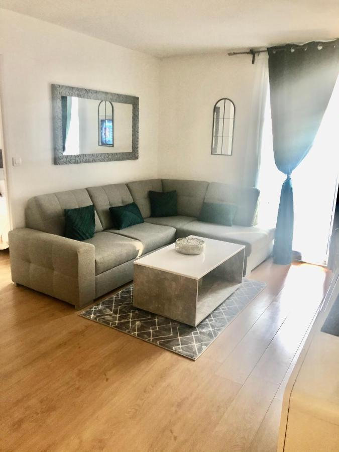 Appartement Place Toscane Serris Buitenkant foto
