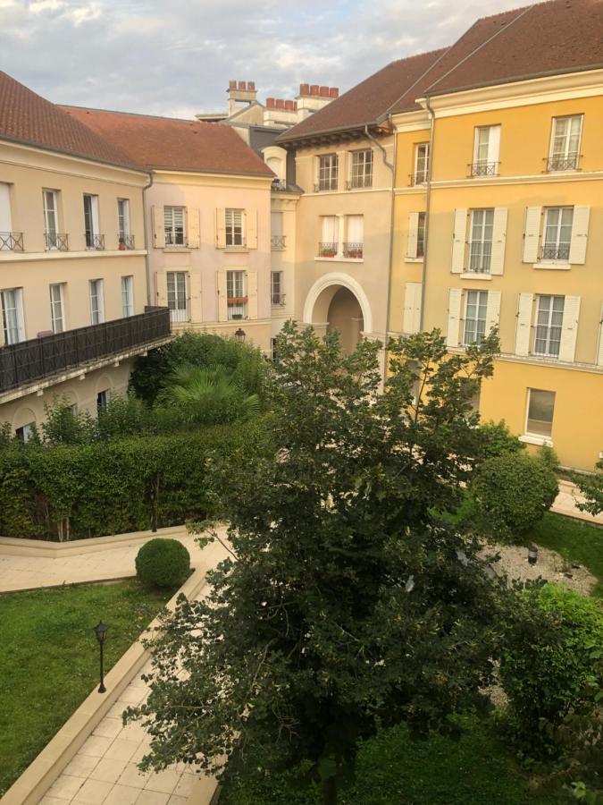 Appartement Place Toscane Serris Buitenkant foto